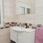 Baki * Яйце