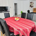 Baki Апартаменты Яйце