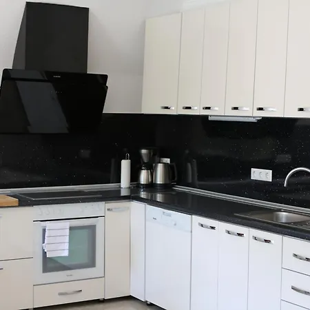 Apartment Baki *