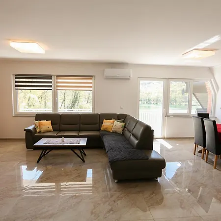 Apartment Baki *